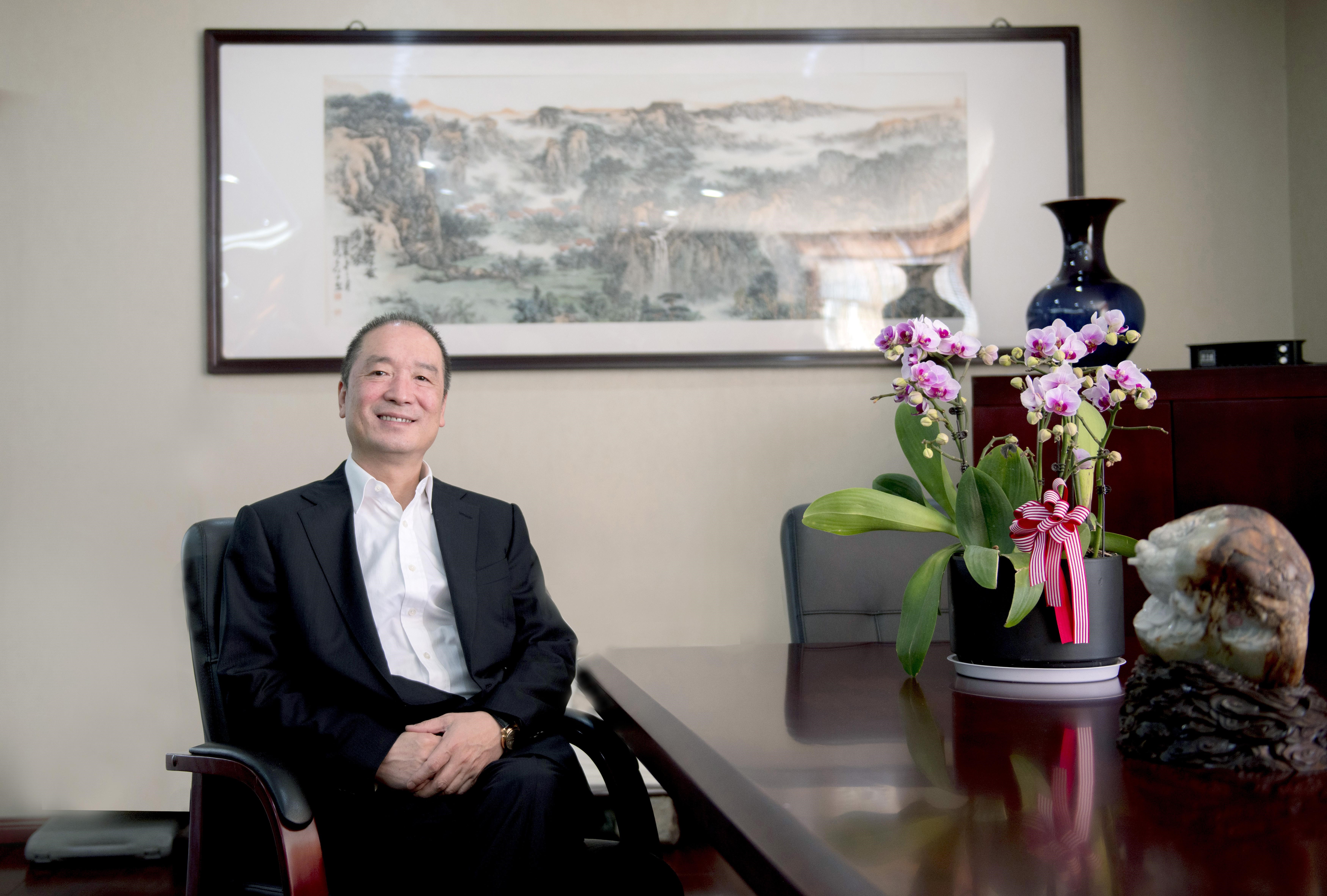 南翔之光如是说我司董事长包秀银获得南翔之光“先进人物”称号(图1) 南翔之光如是说我司董事长包秀银获得南翔之光“先进人物”称号(图1)