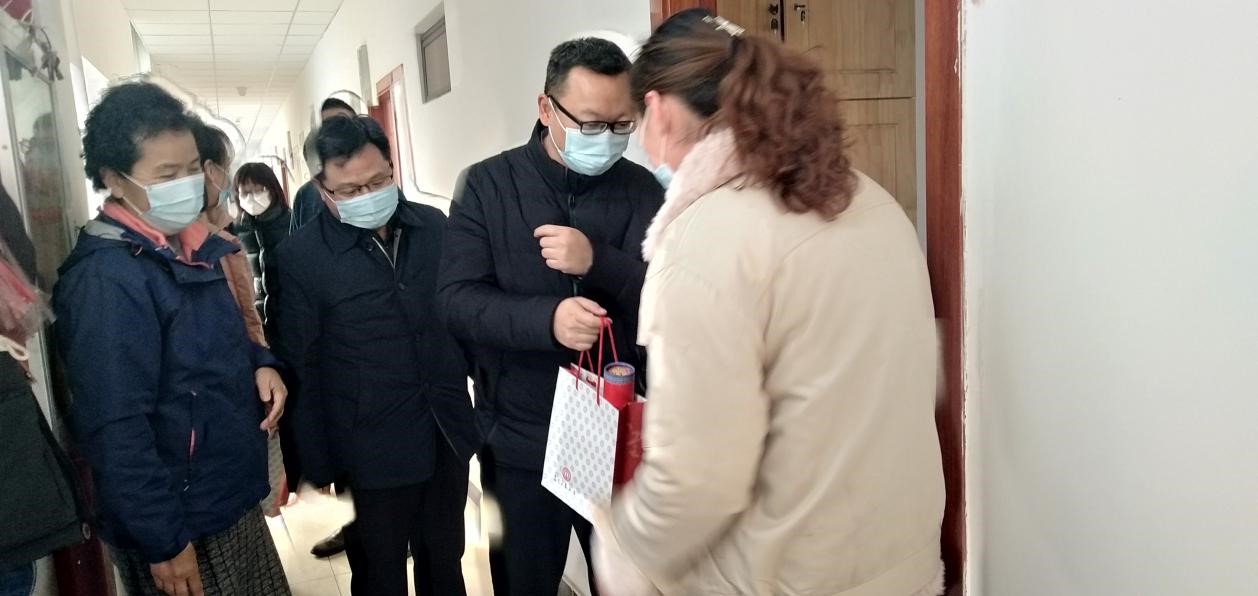 守“沪”平安 情暖职工(图7) 守“沪”平安 情暖职工(图7)