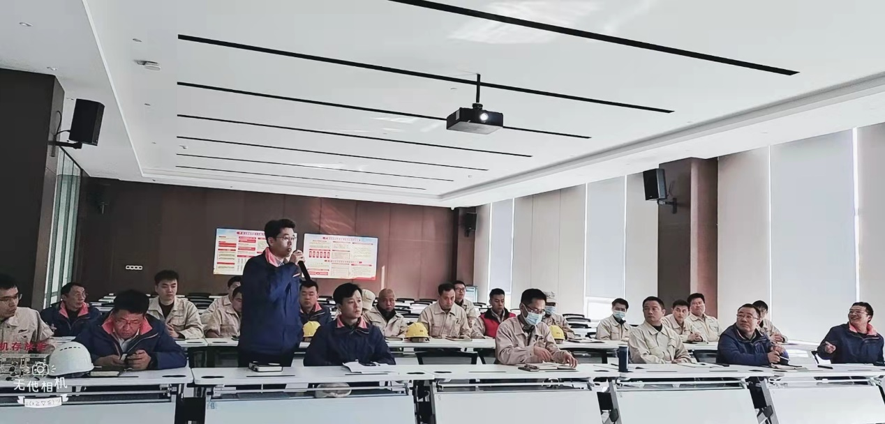 【南亚新材】江西子公司召开安全生产工作会议(图2) 【南亚新材】江西子公司召开安全生产工作会议(图2)